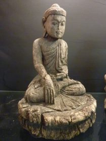 Birmese boeddha 26 cm. hoog