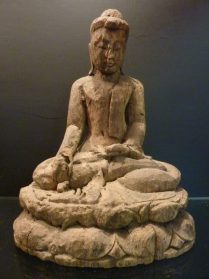 Boeddha Nyanmar hout 29 cm.