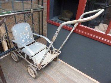 kinderwandelwagen 1950